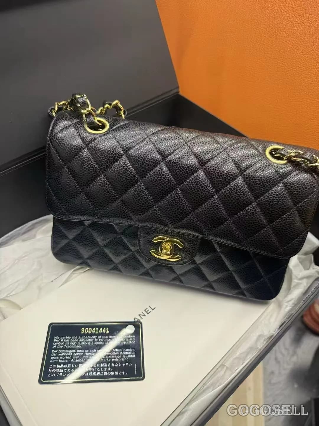 微光的玫瑰金60 的貼文
